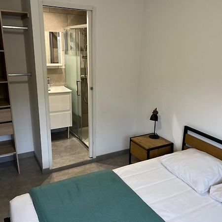 Chambre Avec Salle D'Eau Privee Dans Appartement Partage 200 M Du Tram 蒙彼利埃 外观 照片