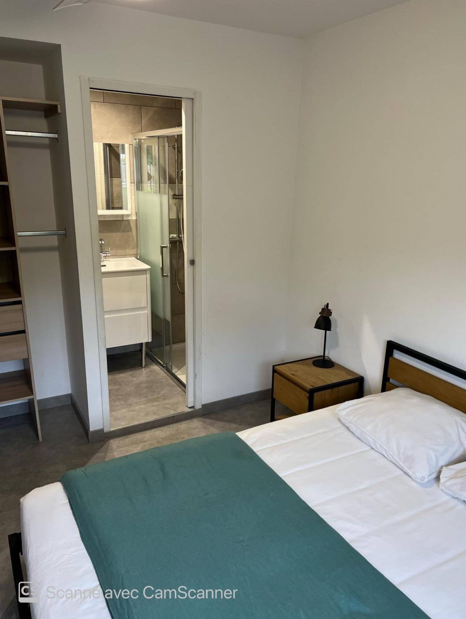 Chambre Avec Salle D'Eau Privee Dans Appartement Partage 200 M Du Tram 蒙彼利埃 外观 照片